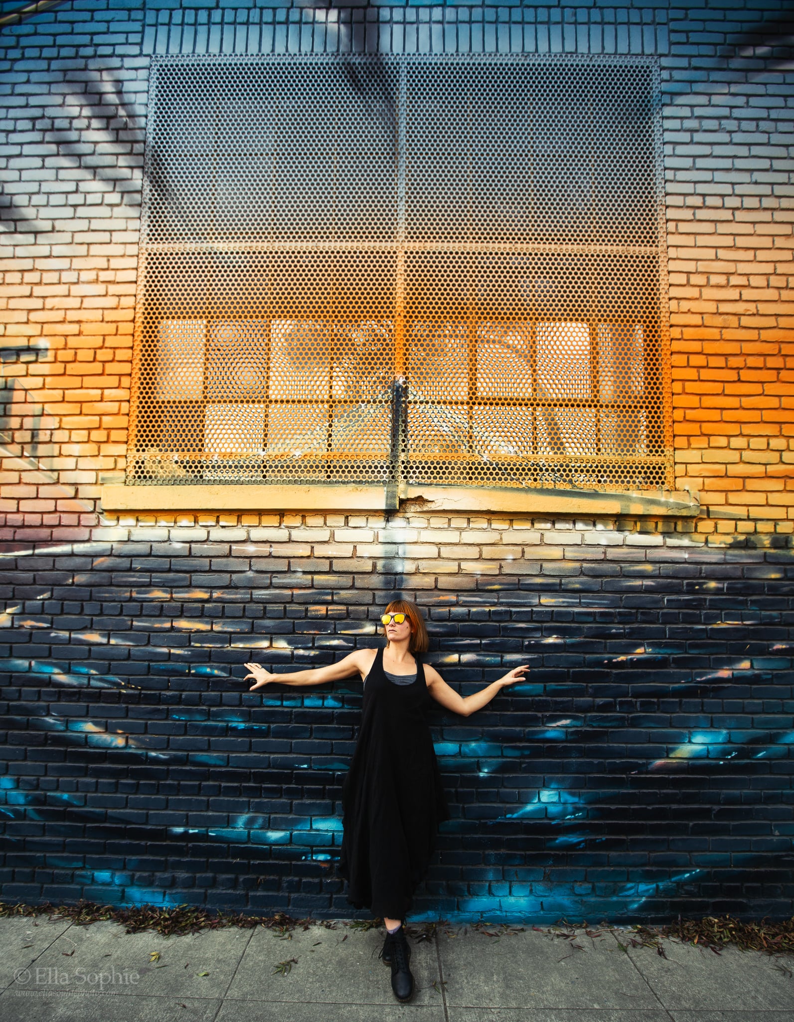 Golden Gate Bridge Mural, Oakland Portrait photographer Ella Sophie. Artists Portraits